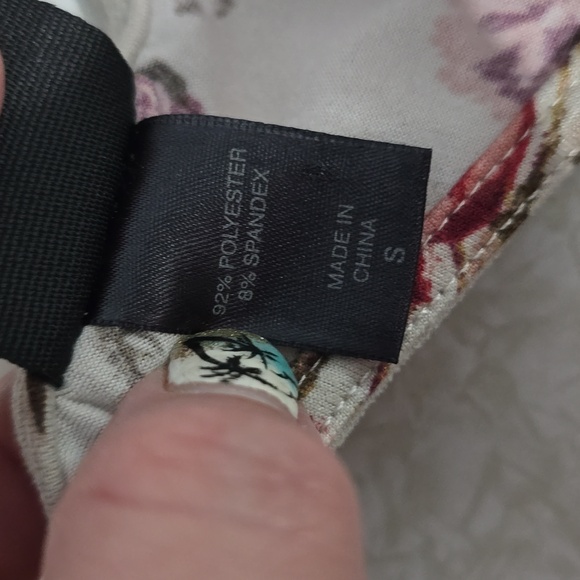 DAYTRIP TOP SIZE SMALL‎ FLORAL PRINT - Picture 7 of 10